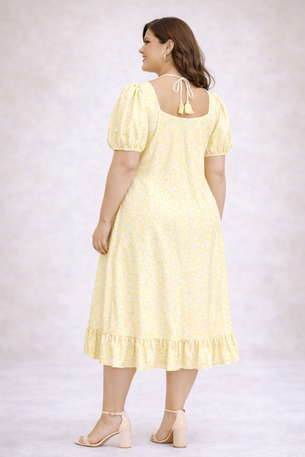 Plus Size Yellow Floral Midi Dress with Sweetheart Neck & Ruffle Hem