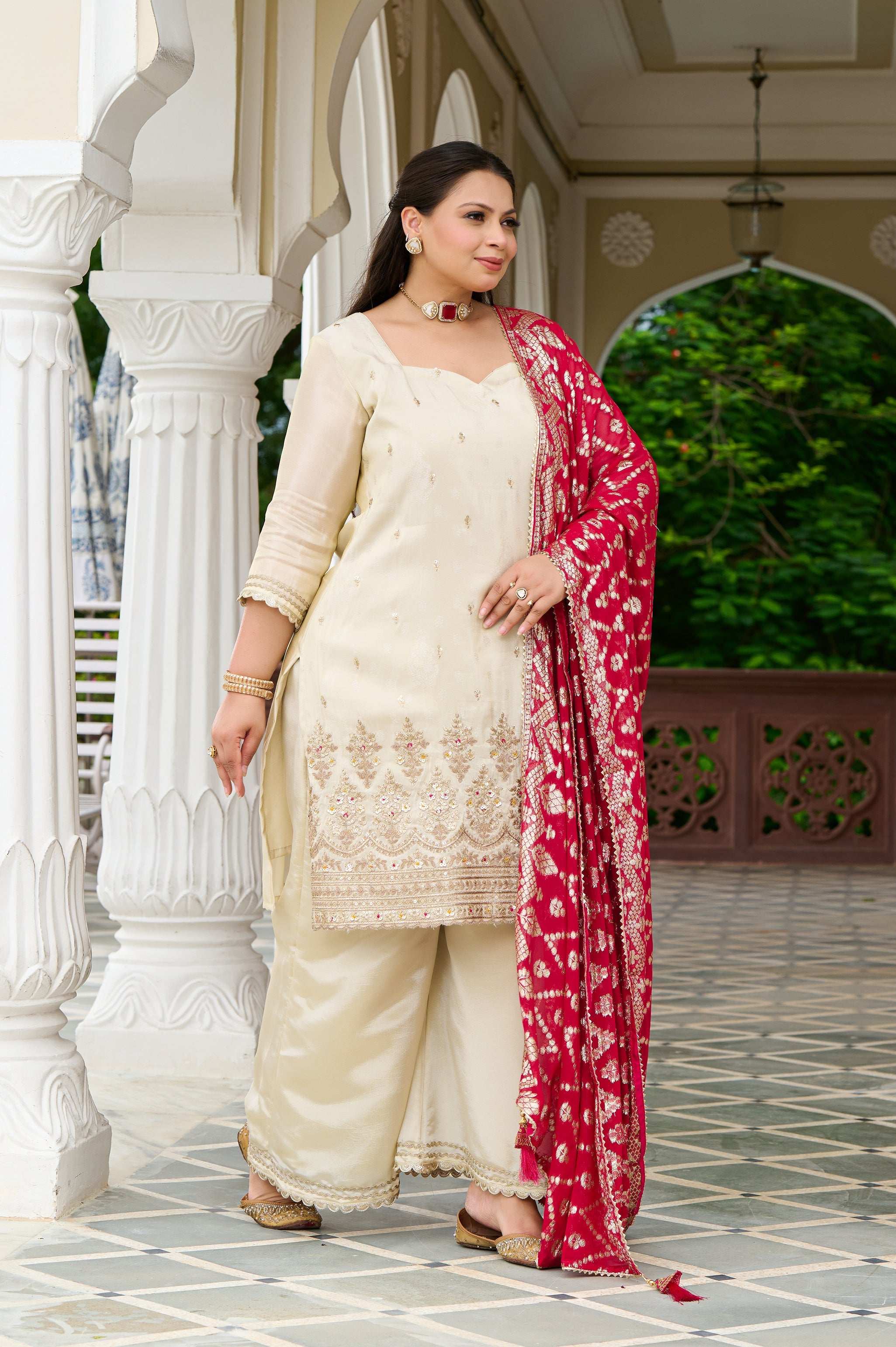 Plus Size Exclusive Regal Ivory Embroidered Kurta Set with Contrast Dupatta