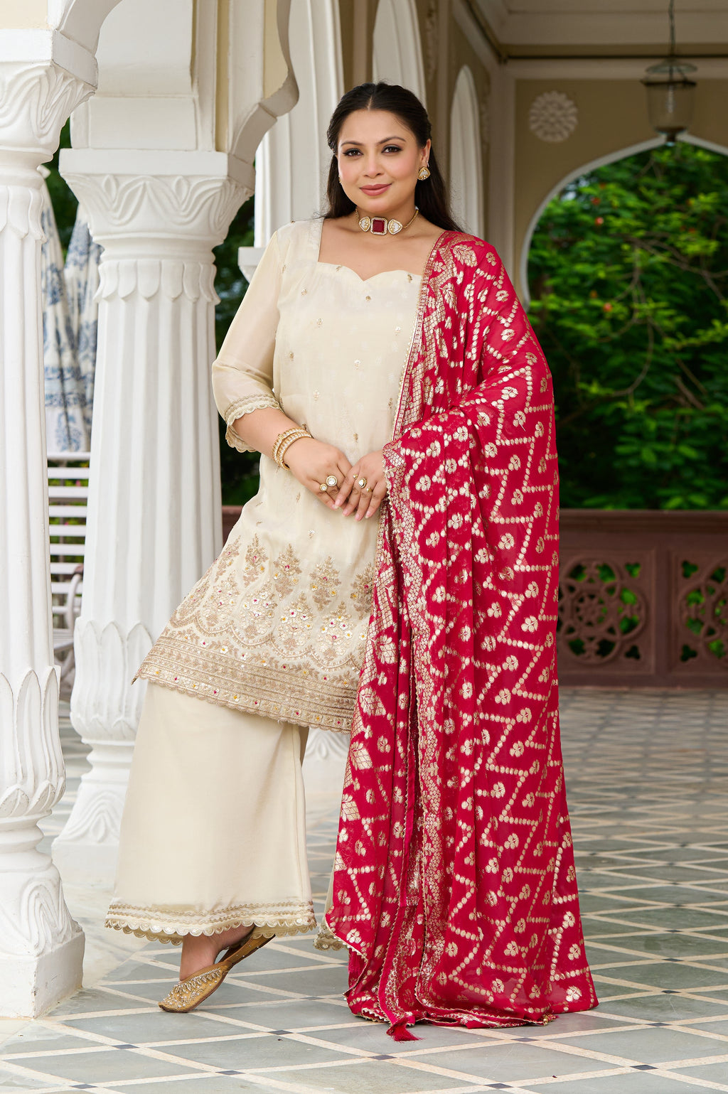 Plus Size Exclusive Regal Ivory Embroidered Kurta Set with Contrast Dupatta