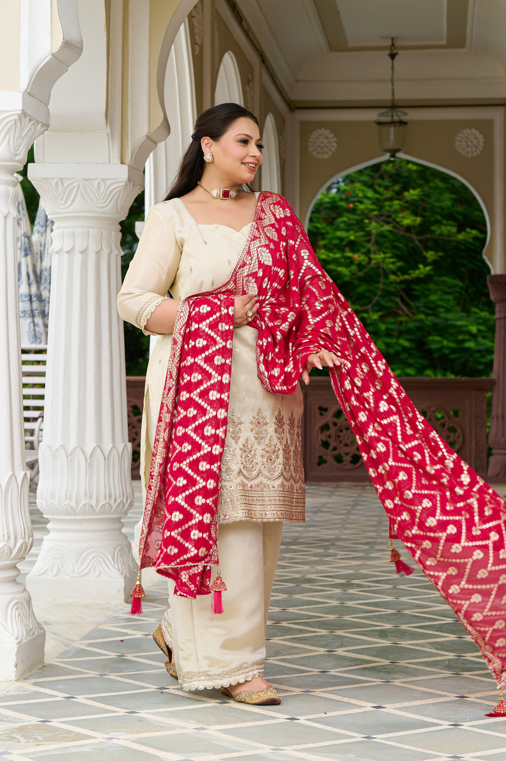 Plus Size Exclusive Regal Ivory Embroidered Kurta Set with Contrast Dupatta